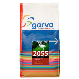A bag of Garvo 2055 sheep and goat starter feed, featuring a white and blue bag with colorful stripes and a logo at the top.
